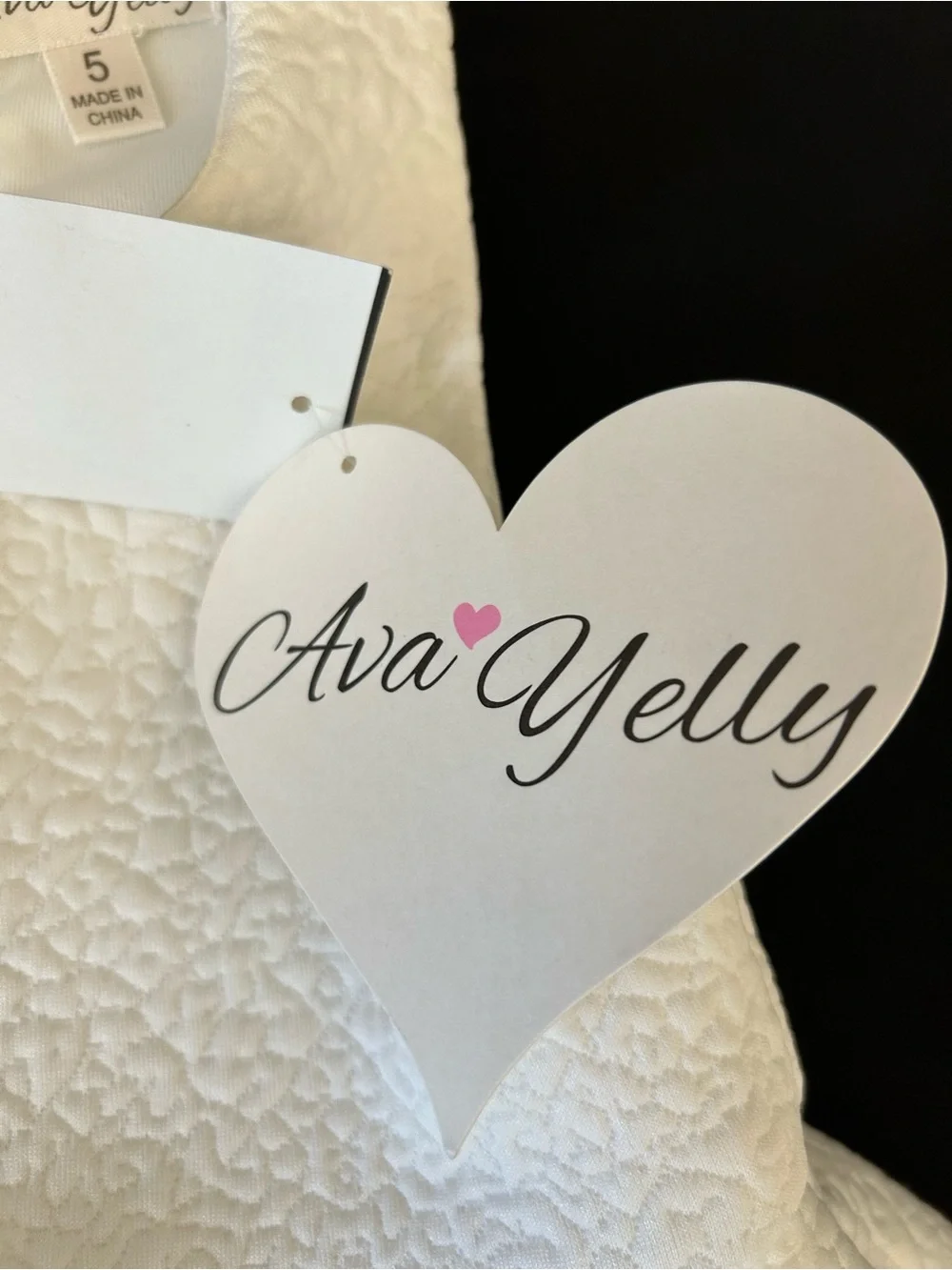 Girls White Party Dress Ava & Yelly Size 5 Sleeveless Heart Detail on Back